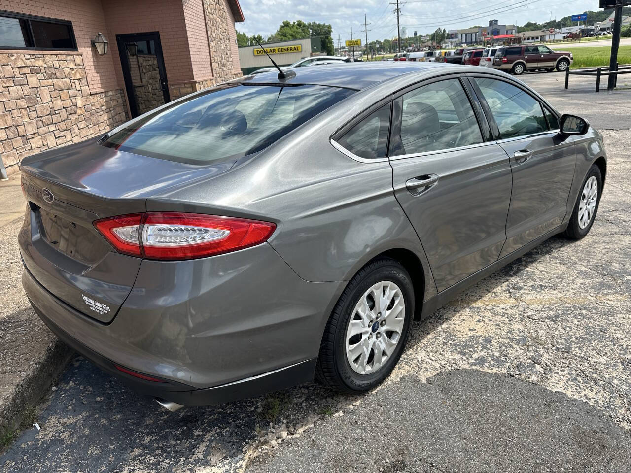 Used 2014 Ford Fusion S FWD image 9