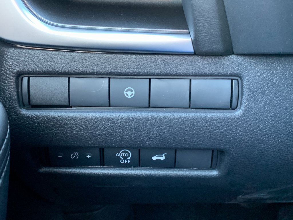 New 2026 Nissan Rogue SV image 18