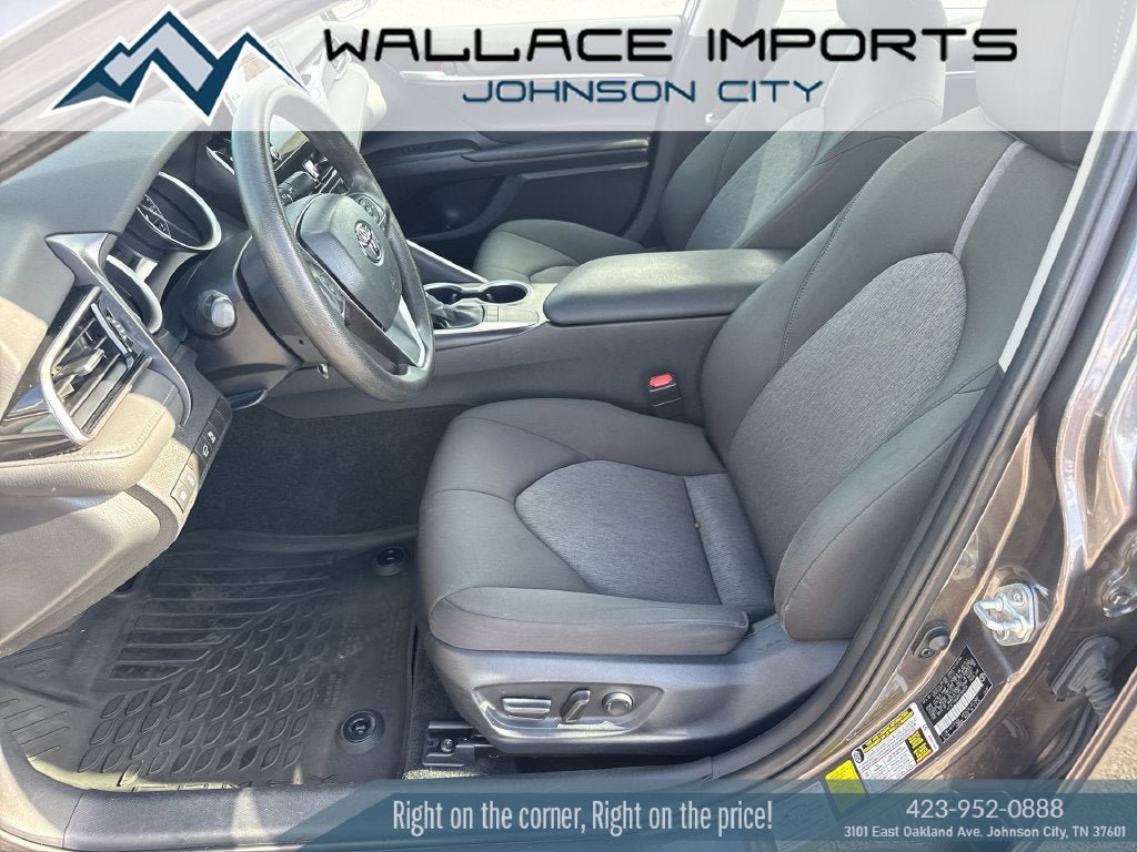 Used 2023 Toyota Camry LE FWD image 13