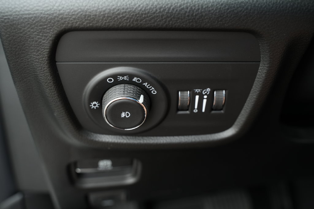 New 2027 Jeep Grand Cherokee L Limited AWD/4WD image 36
