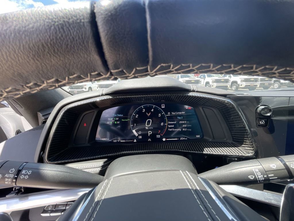 Used 2023 Chevrolet Corvette Stingray Premium Conv w/ Z51 Performance Package RWD image 11