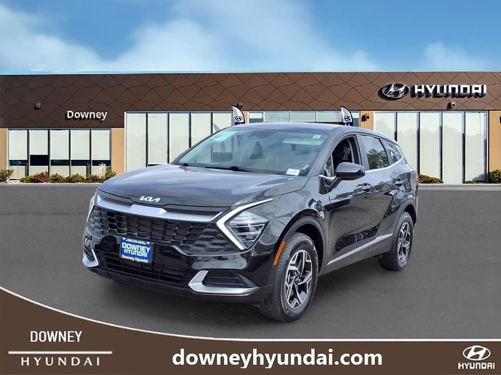 Used 2025 Kia Sportage LX AWD/4WD image 1
