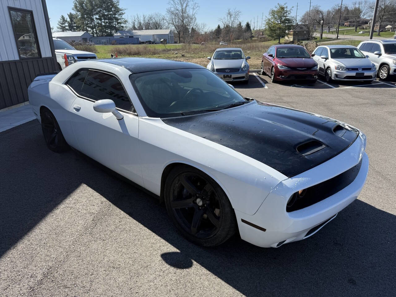 Used 2015 Dodge Challenger SRT w/ Technology Group image 5