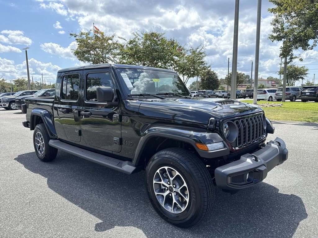New 2025 Jeep Gladiator Sport