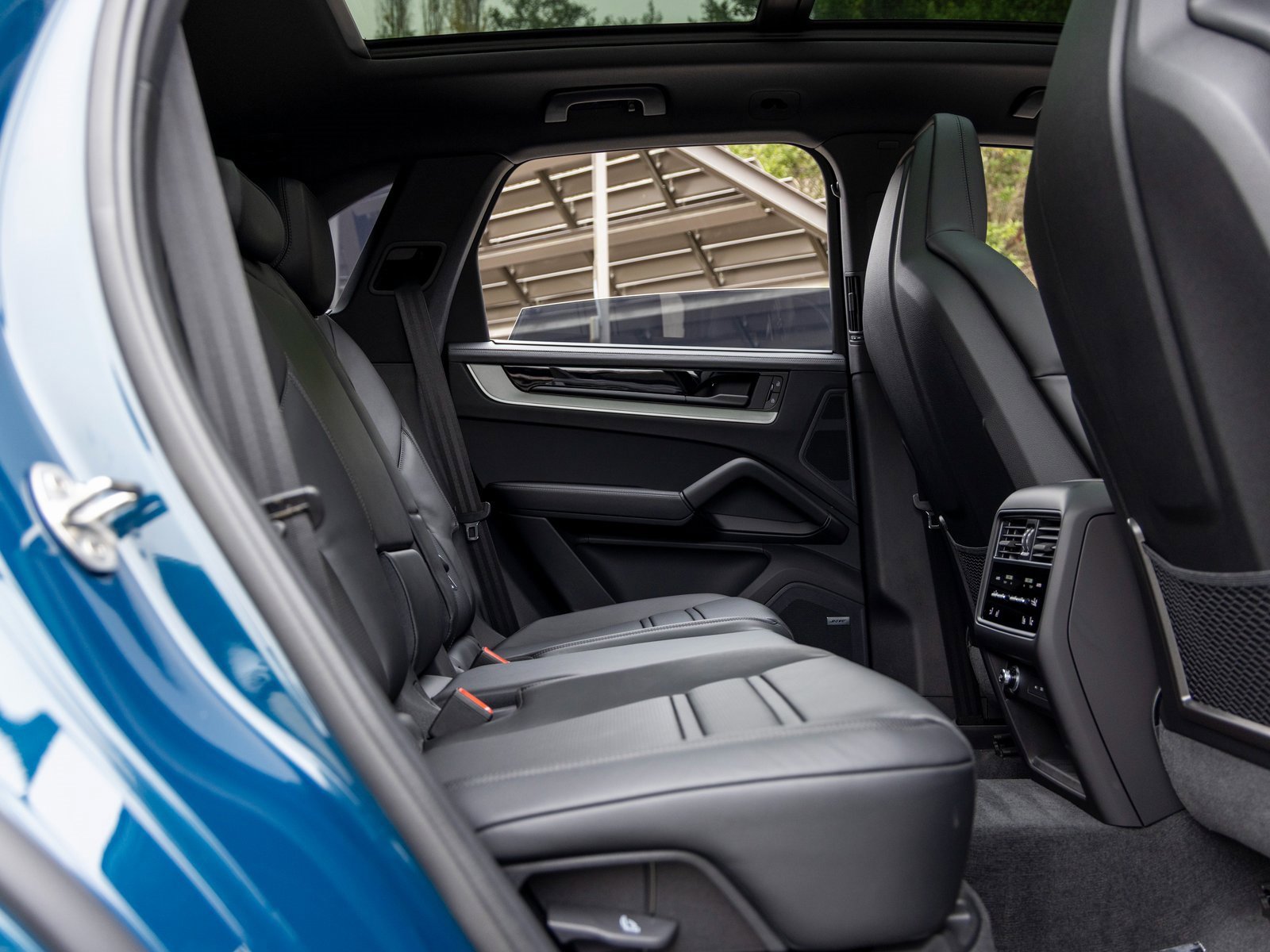 New 2025 Porsche Cayenne S image 49