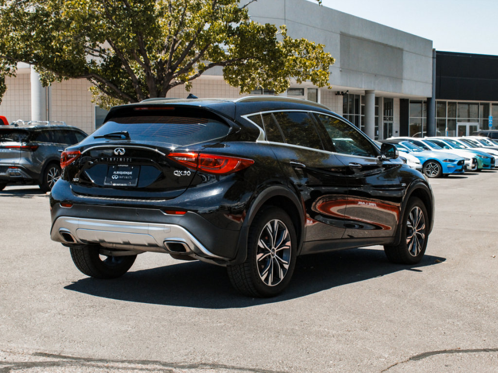 Used 2019 INFINITI QX30 AWD w/ Navigation Package image 5