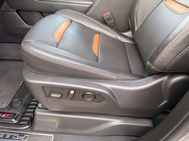 Used 2025 GMC Sierra 1500 AT4 w/ AT4 Premium Package AWD/4WD image 22