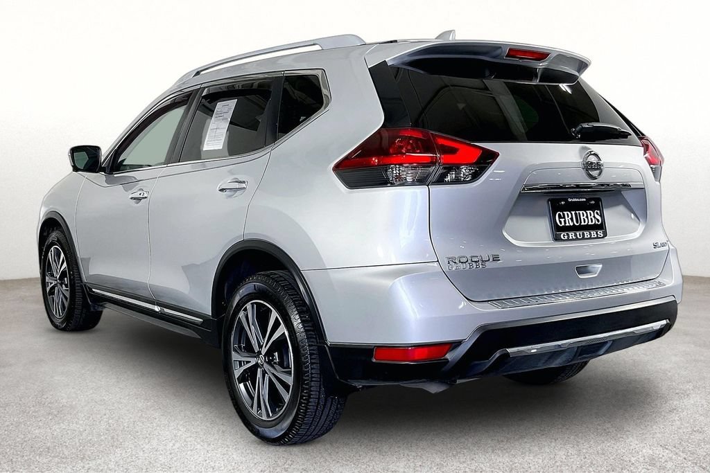 Used 2018 Nissan Rogue SL w/ Premium Package AWD/4WD image 15