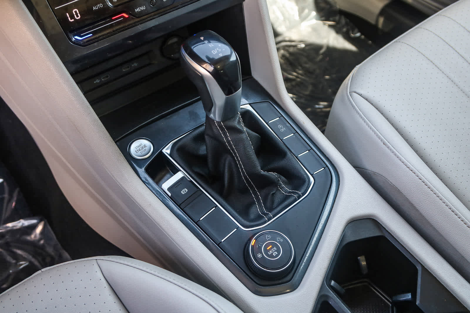 Used 2022 Volkswagen Tiguan SE image 20