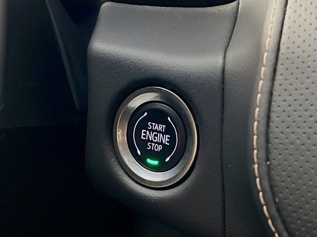 Used 2024 GMC Yukon AT4 w/ AT4 Premium Plus Package AWD/4WD image 16