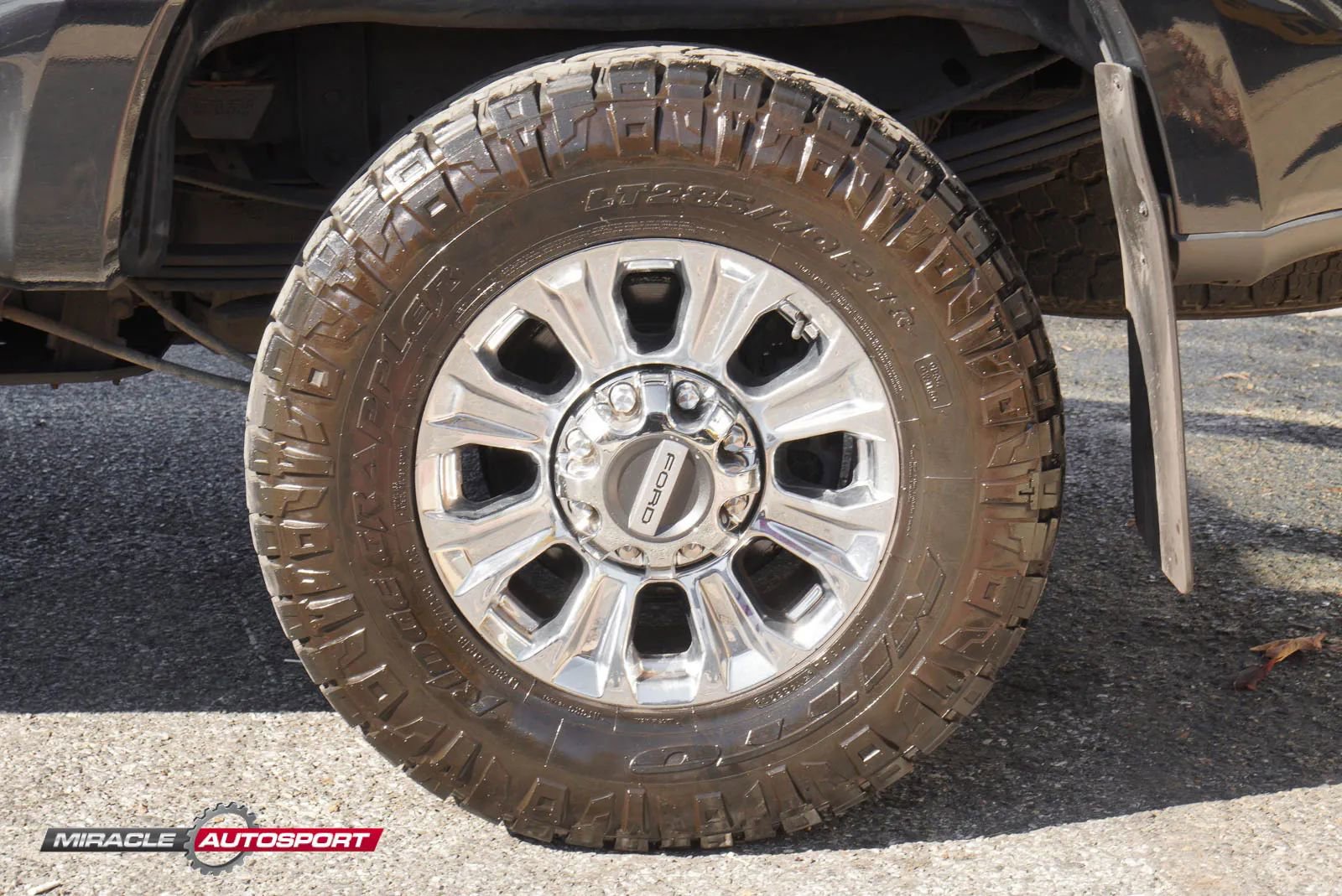 Used 2017 Ford F350 Lariat w/ Lariat Ultimate Package image 13