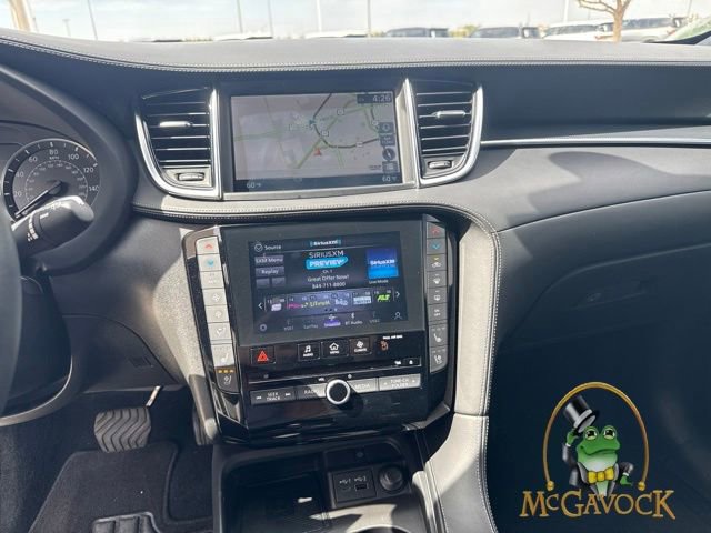Used 2018 INFINITI Q50 Luxe w/ Cargo Package (L95) RWD image 13