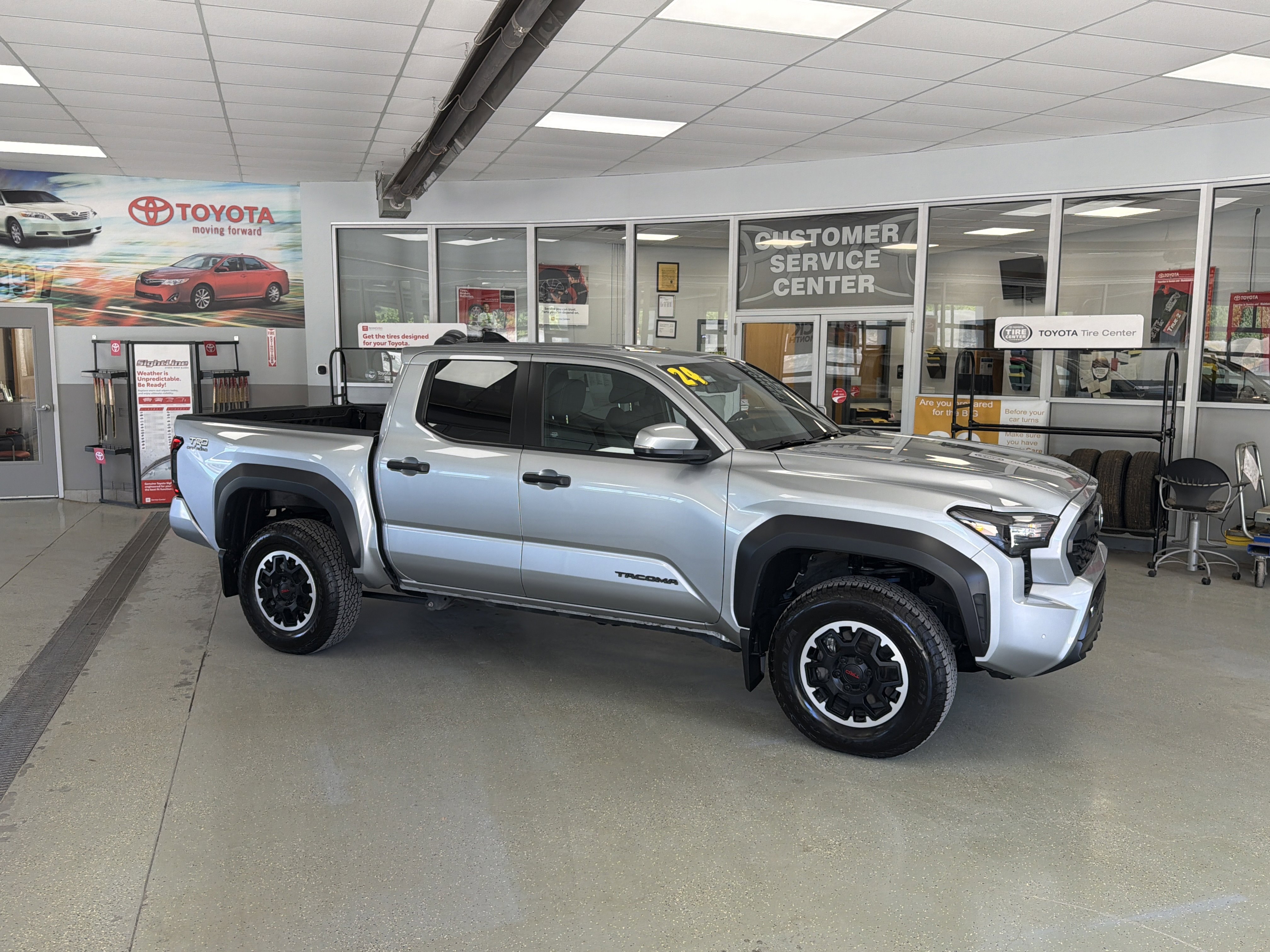 Used 2024 Toyota Tacoma 4x4 Double Cab image 48
