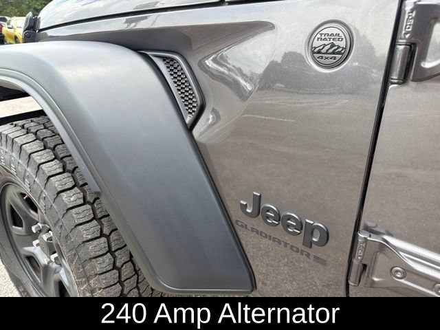 Used 2024 Jeep Gladiator Sport AWD/4WD image 13