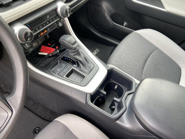 Used 2025 Toyota RAV4 XLE FWD image 24