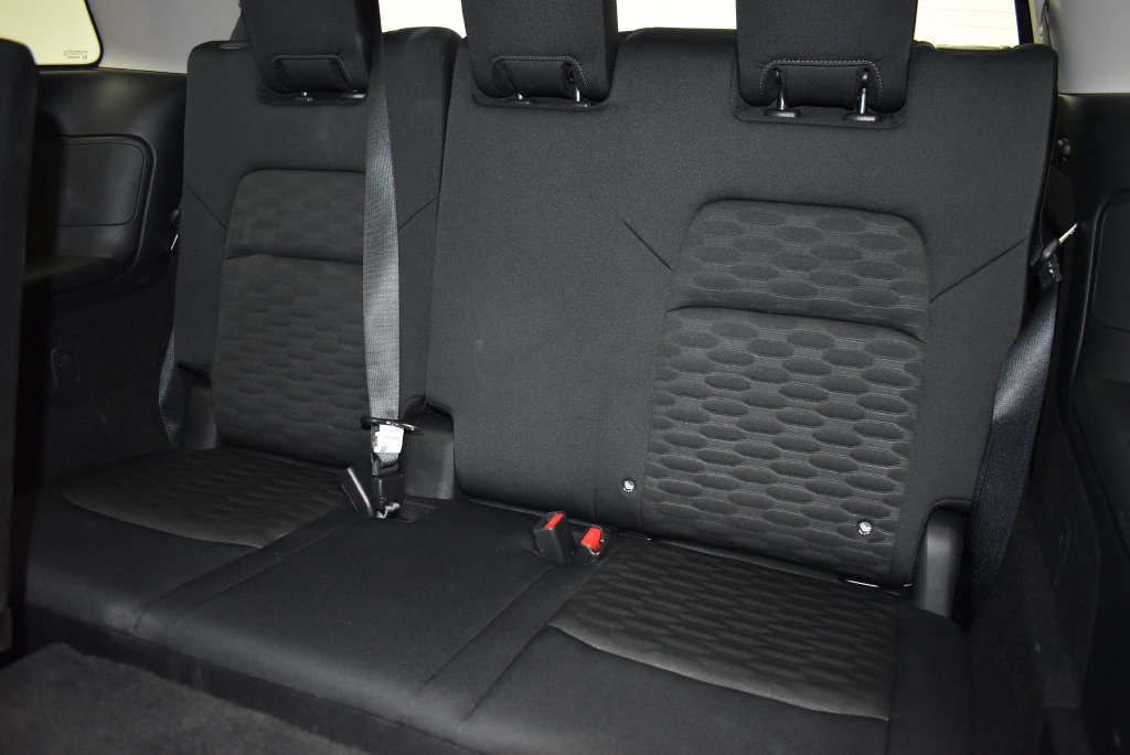 Used 2025 Nissan Pathfinder SV AWD/4WD image 31