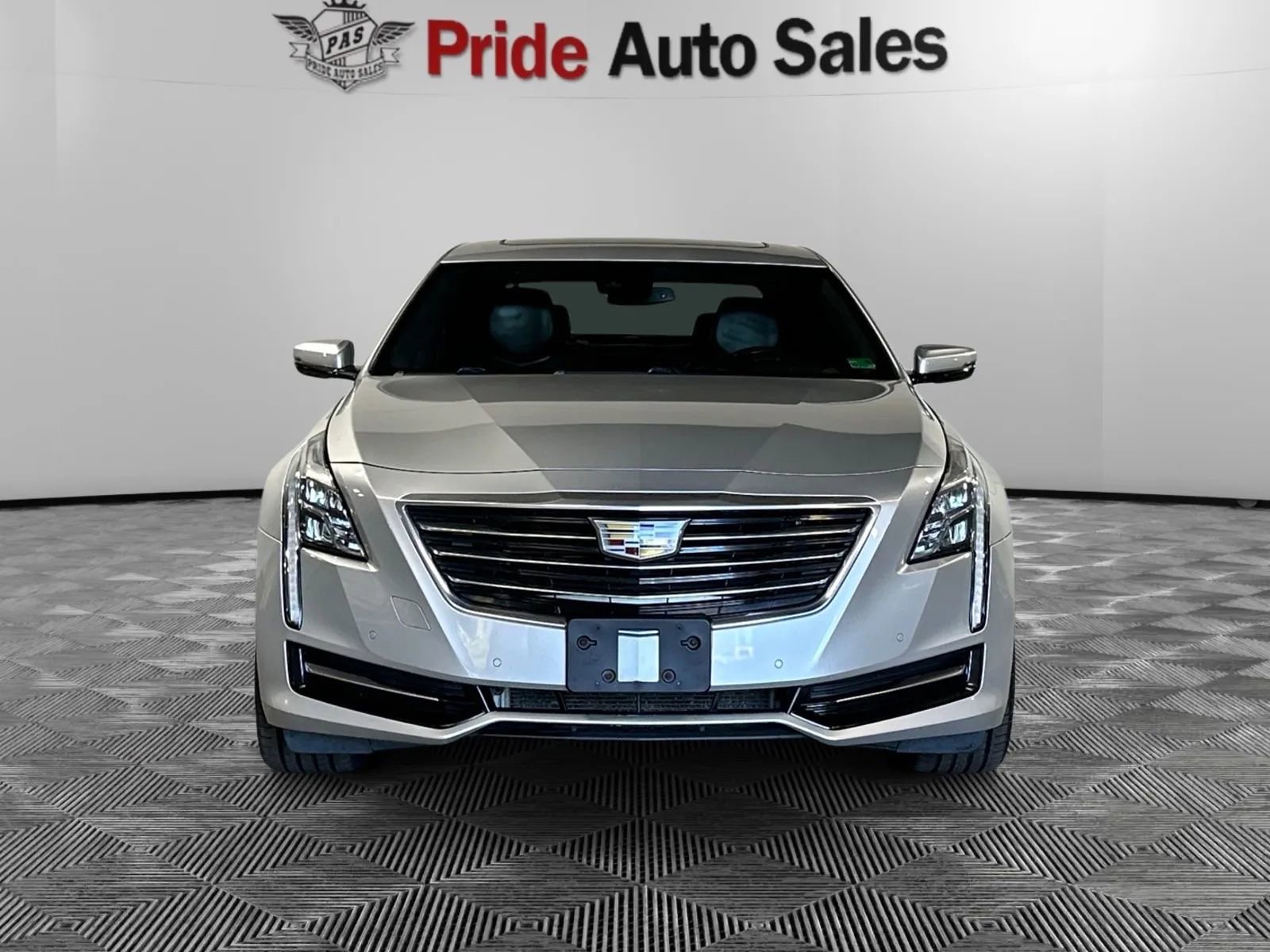 Used 2017 Cadillac CT6 3.6 AWD image 2