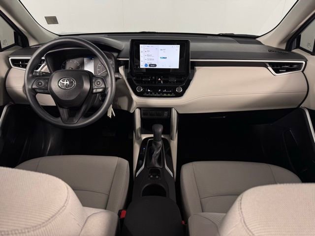 Used 2024 Toyota Corolla Cross L image 24