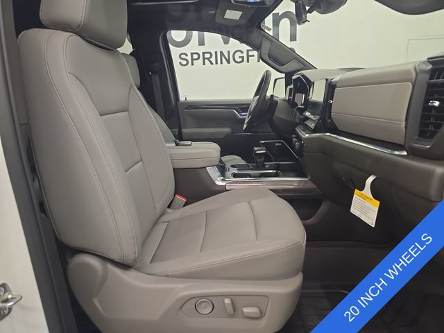 Used 2026 Chevrolet Silverado 1500 LTZ w/ LTZ Premium Package AWD/4WD image 11