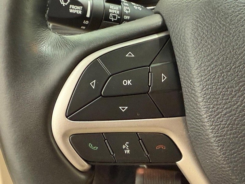 Used 2019 Jeep Grand Cherokee Limited w/ Trailer Tow Group IV image 14