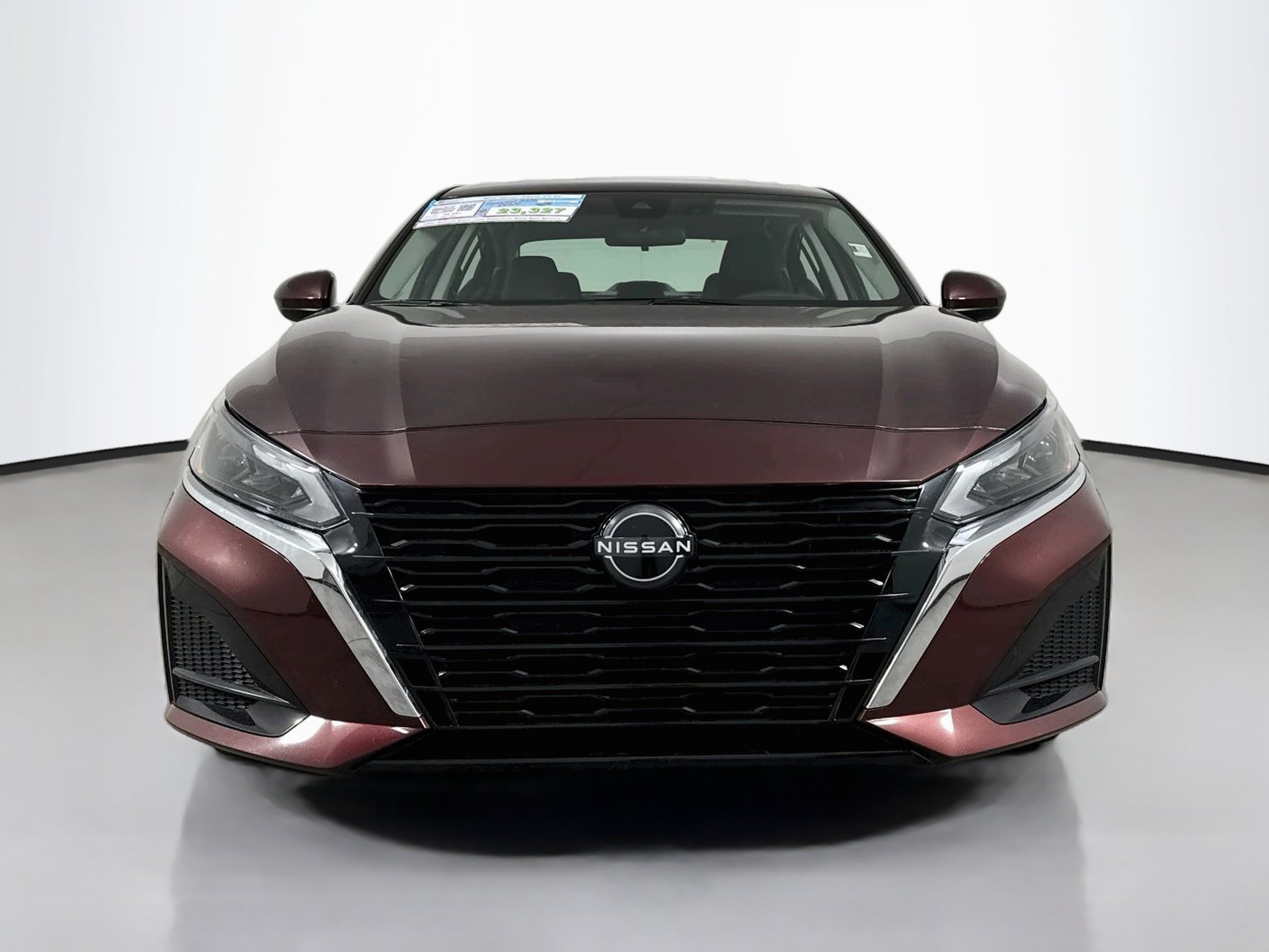 Used 2023 Nissan Altima 2.5 SV AWD/4WD image 2