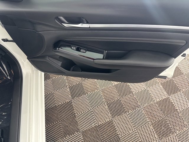 Used 2023 Nissan Altima 2.5 SV w/ SV Premium Package image 19