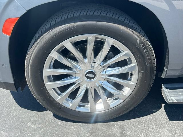 Certified 2021 Cadillac Escalade ESV Premium Luxury w/ Driver Assist Tech Package AWD/4WD image 14