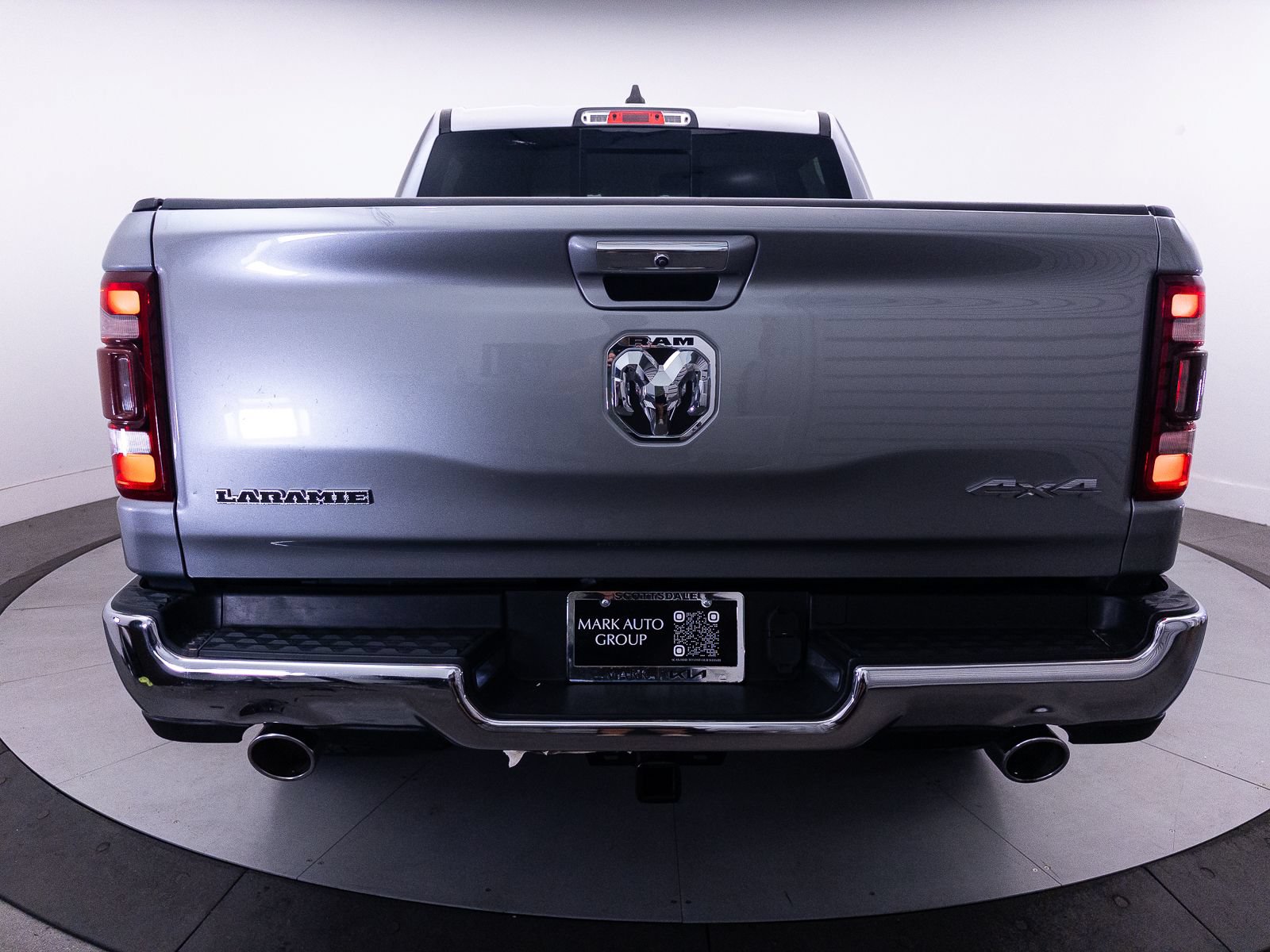 Used 2021 RAM 1500 Laramie w/ Off Road Group AWD/4WD image 21