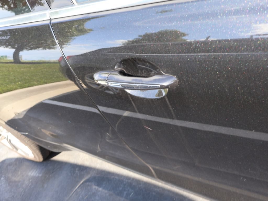 Used 2011 Jaguar XJ L RWD image 8