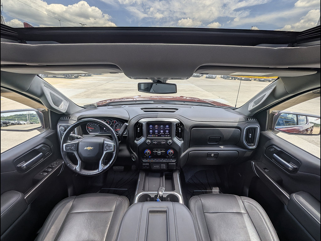 Used 2021 Chevrolet Silverado 1500 LTZ w/ LTZ Premium Package AWD/4WD image 25