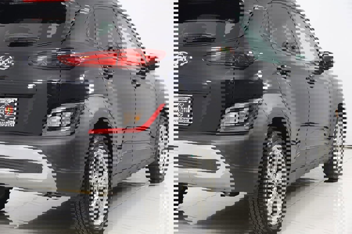 Used 2023 Hyundai Kona SEL w/ Cargo Package image 41