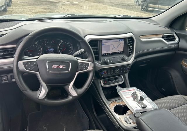 Used 2023 GMC Acadia SLE w/ Driver Convenience Package AWD/4WD image 8