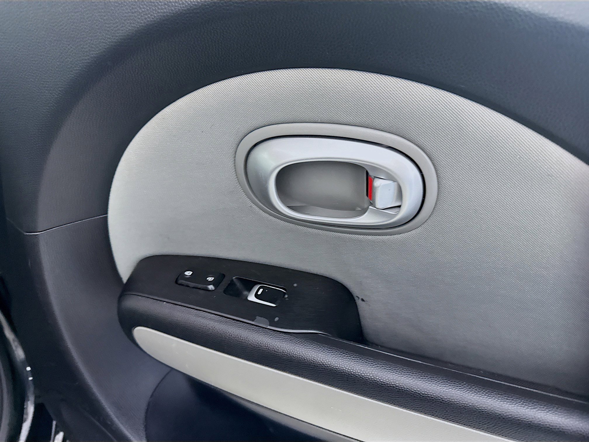 Used 2018 Kia Soul image 29