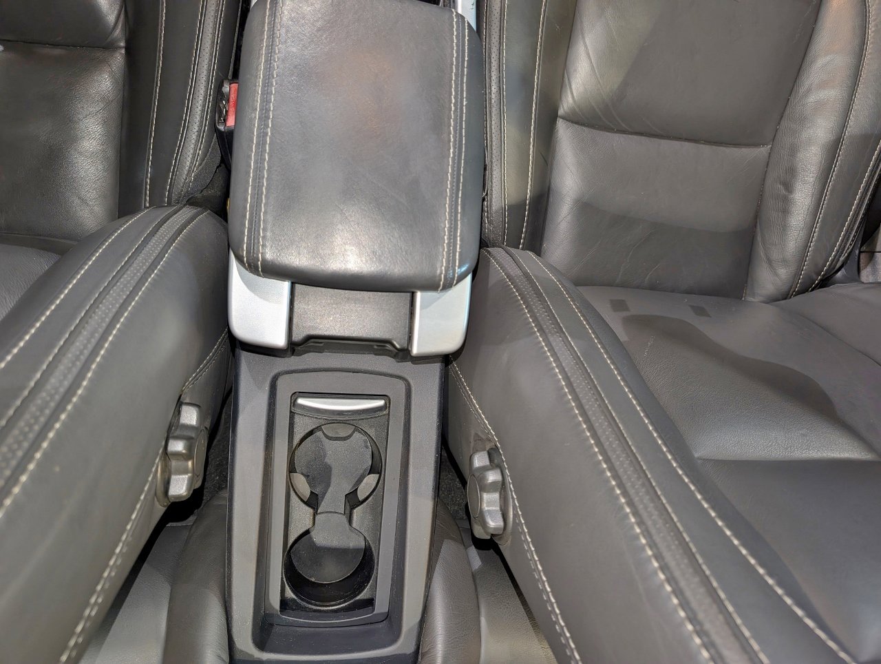 Used 2013 Volvo C70 T5 image 34