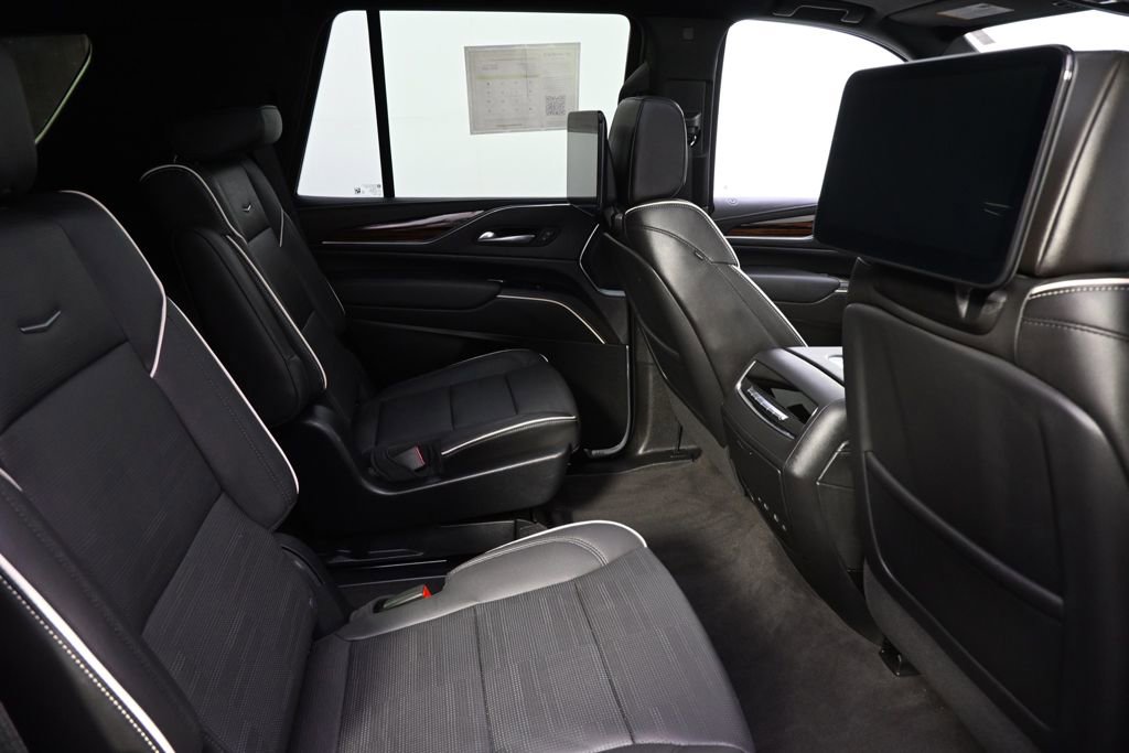 Certified 2023 Cadillac Escalade Premium Luxury AWD/4WD image 18