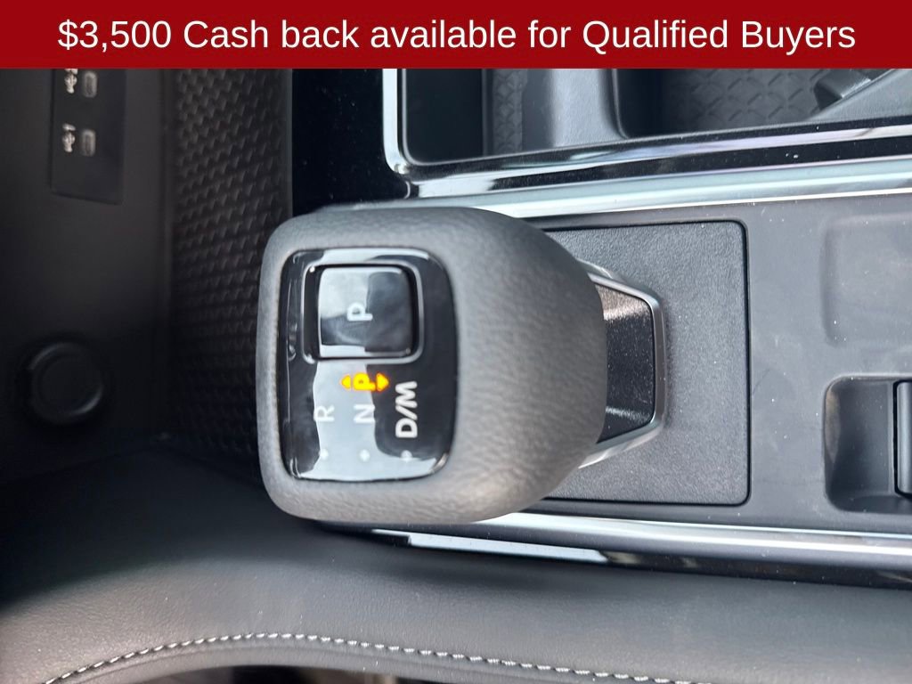 New 2026 Nissan Pathfinder SV image 25