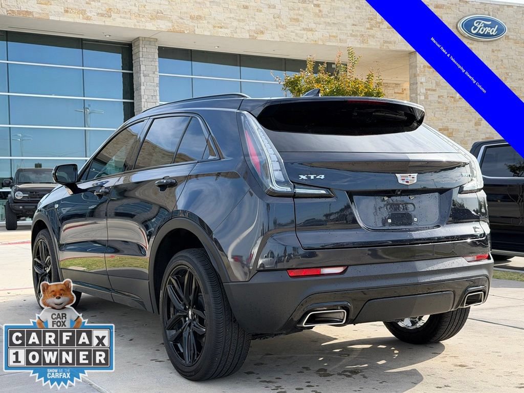 Used 2023 Cadillac XT4 Sport w/ Cold Weather Package FWD image 11