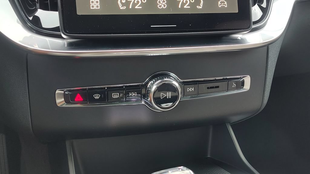 New 2026 Volvo XC90 B6 Plus AWD/4WD image 23