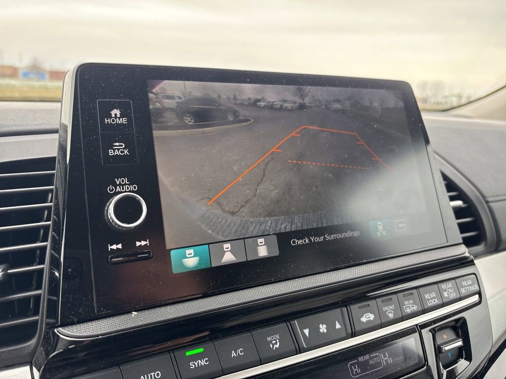 Certified 2025 Honda Odyssey Touring image 25