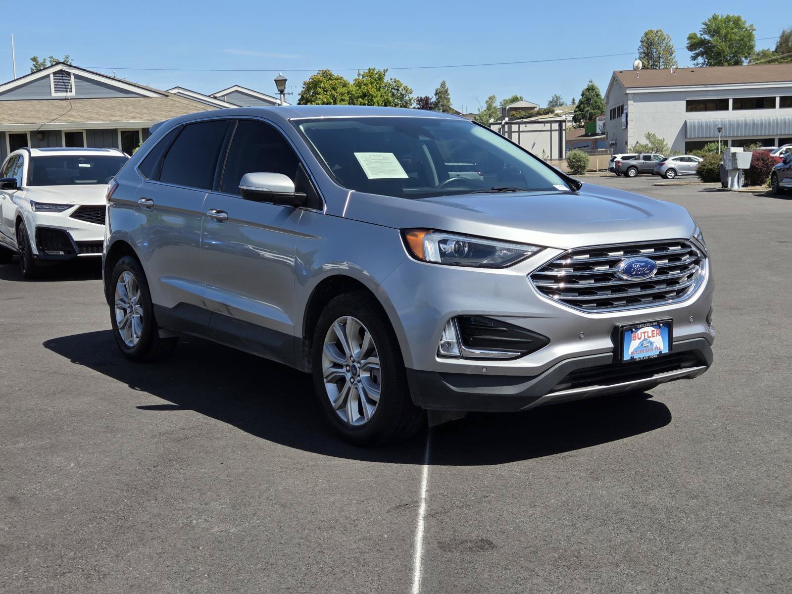 Used 2024 Ford Edge Titanium AWD/4WD image 3