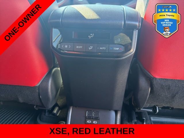 Used 2023 Toyota Highlander XSE image 14