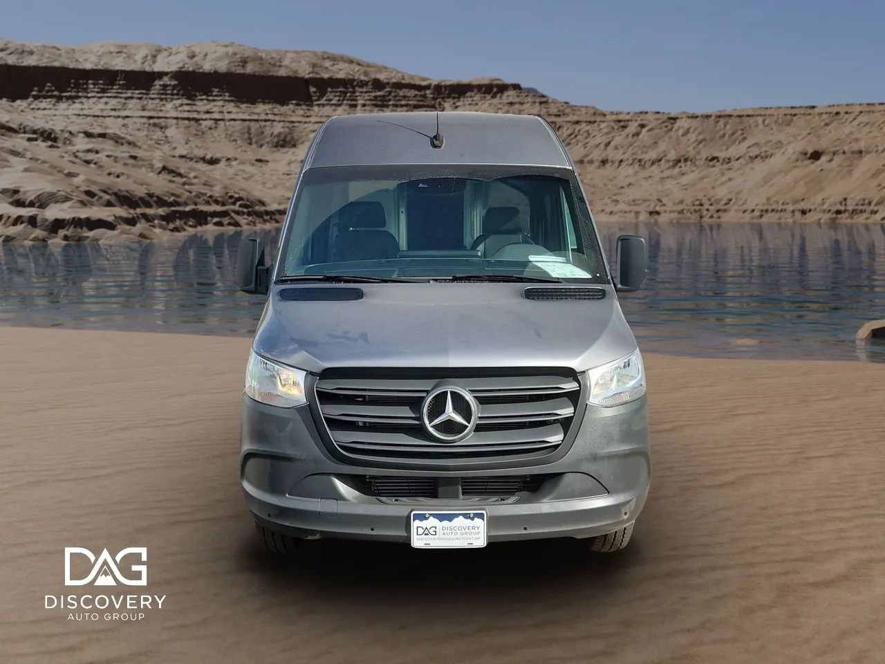 Used 2022 Mercedes-Benz Sprinter 4500 w/ Parking Package image 2