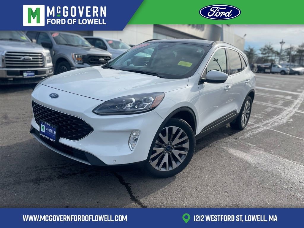 Used 2022 Ford Escape Titanium w/ Class II Trailer Tow Package