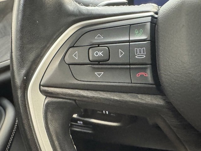 Used 2021 Jeep Grand Cherokee L Limited w/ Luxury Tech Group II image 16