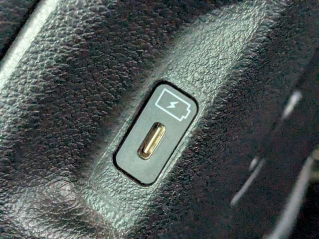 Certified 2024 Kia Telluride EX w/ EX Captain's Chair Package image 19