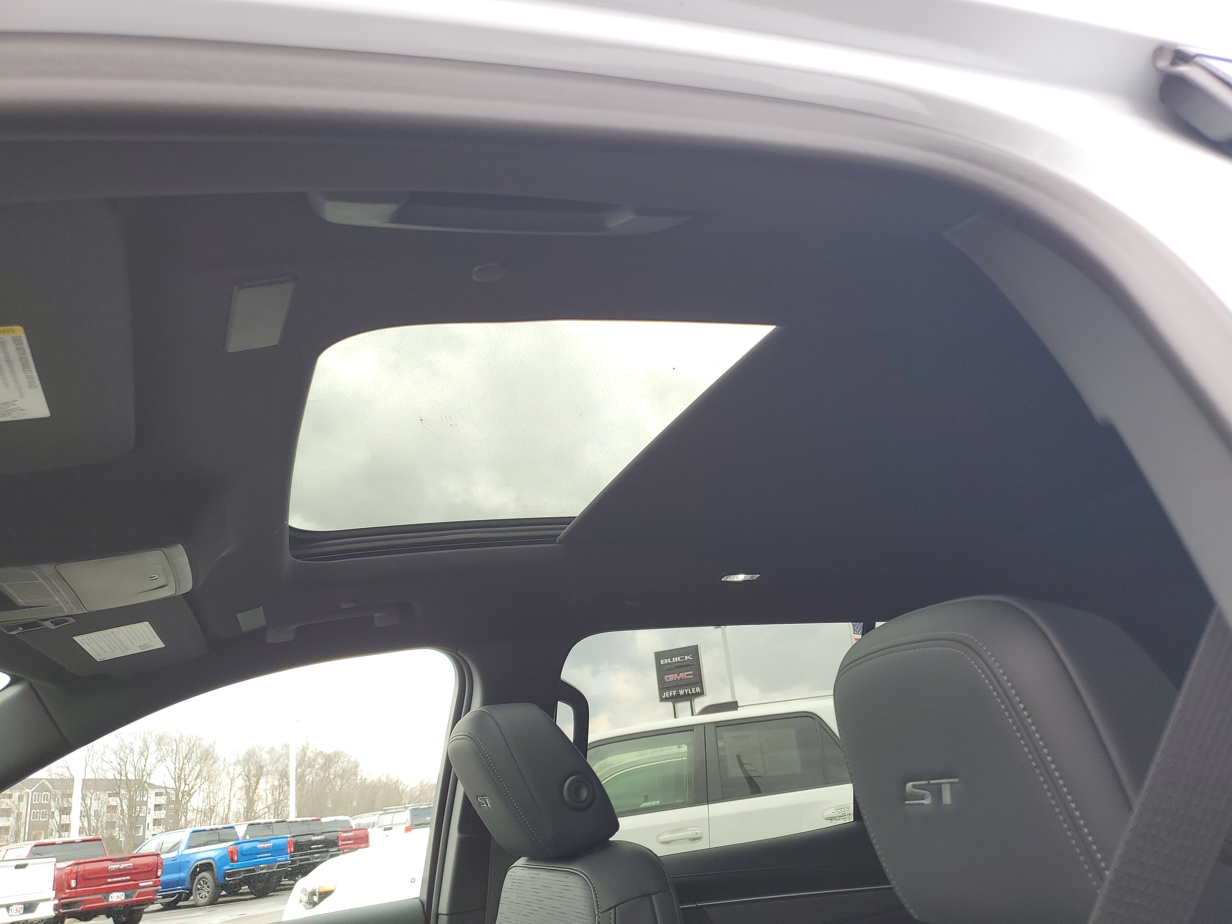 New 2026 Buick Enclave Sport Touring w/ Power Package AWD/4WD image 29