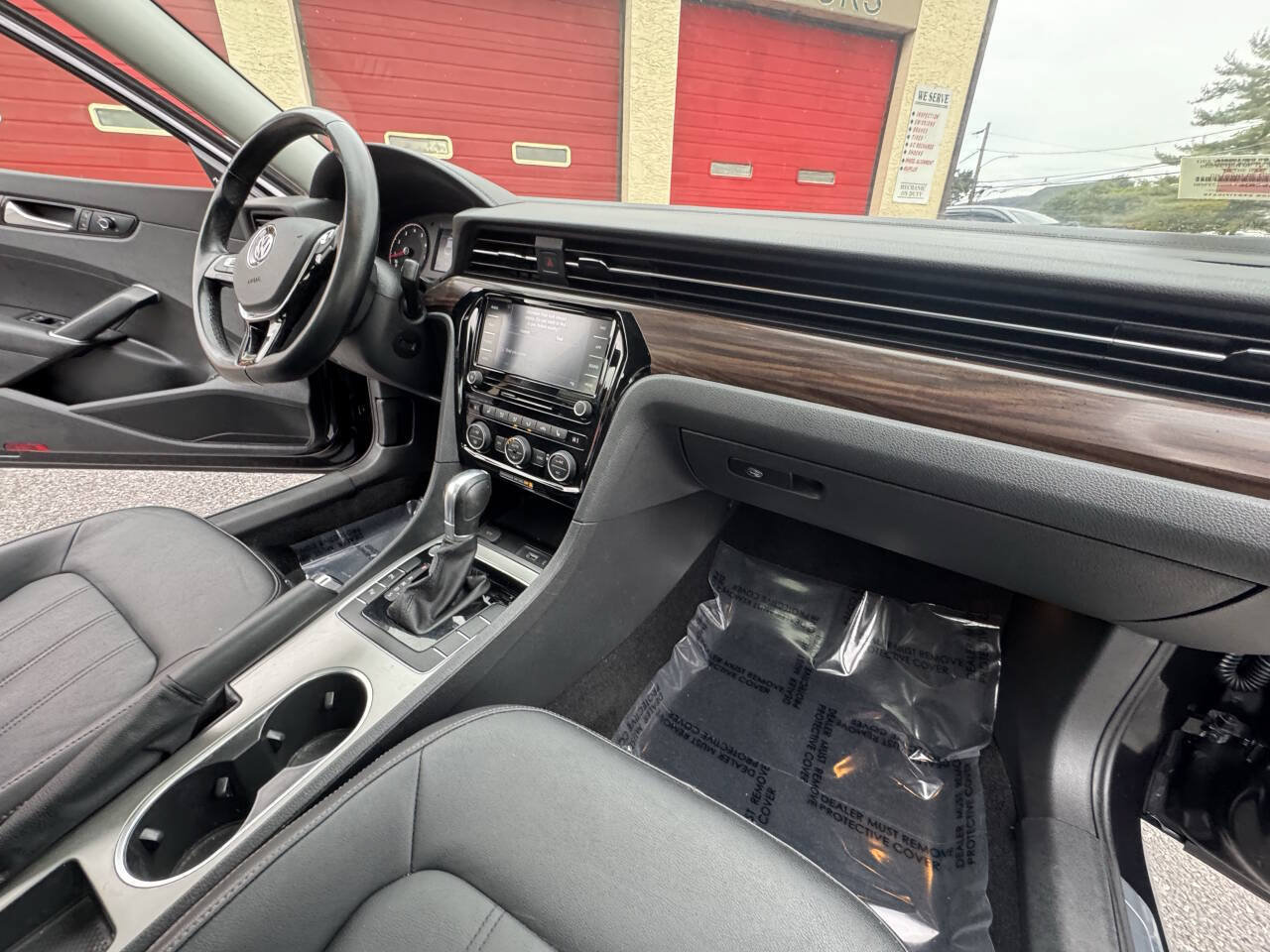 Used 2020 Volkswagen Passat 2.0T SEL FWD image 27
