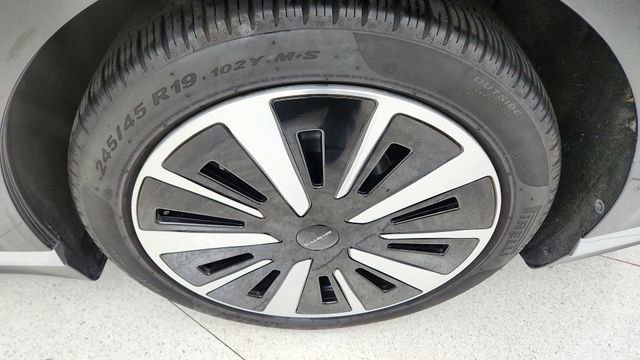 Used 2024 Lucid Air Touring image 57