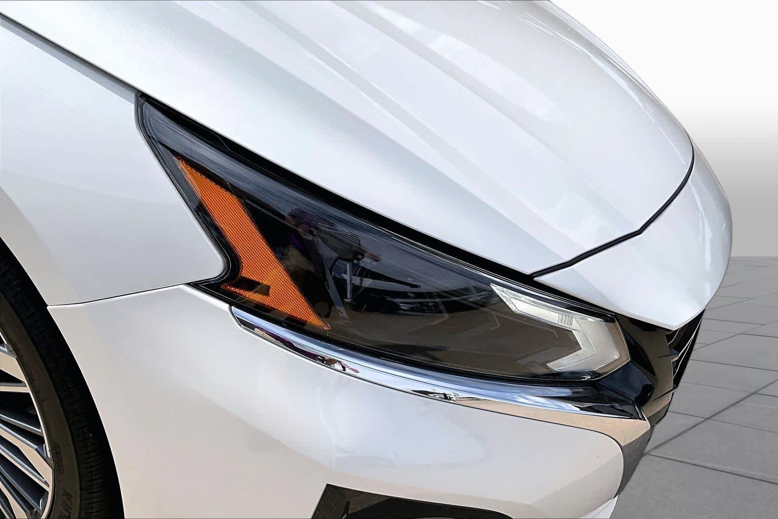 Certified 2025 Nissan Altima 2.5 SL AWD/4WD image 27
