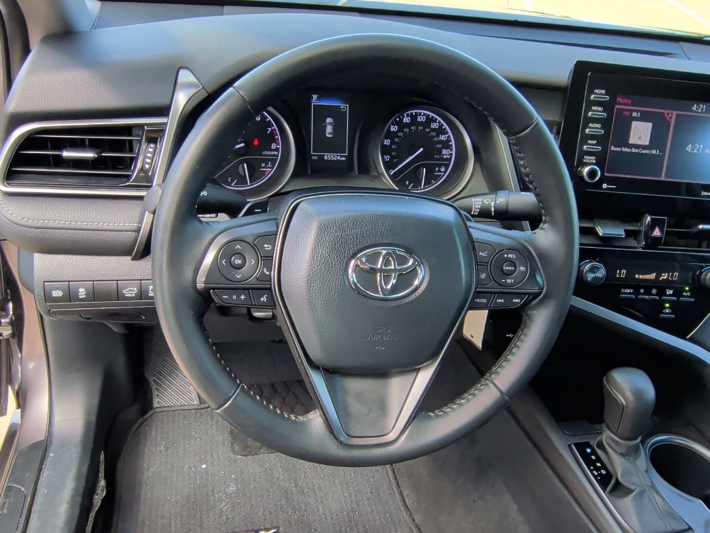 Used 2022 Toyota Camry SE FWD image 16